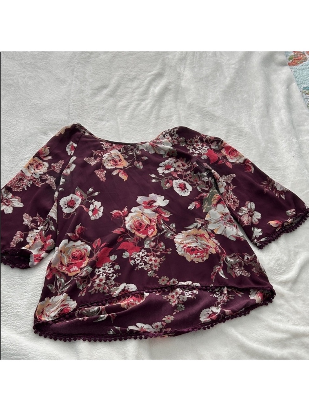 Xhilaration Plum Floral Scoop Neck Blouse